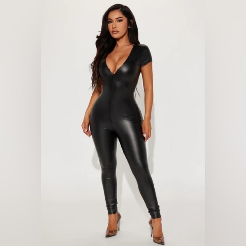 Sexy faux Leather jumpsuit